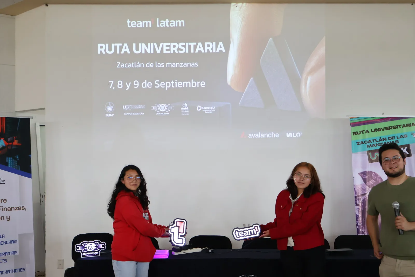 Ruta Universitaria 2026 — momento 24