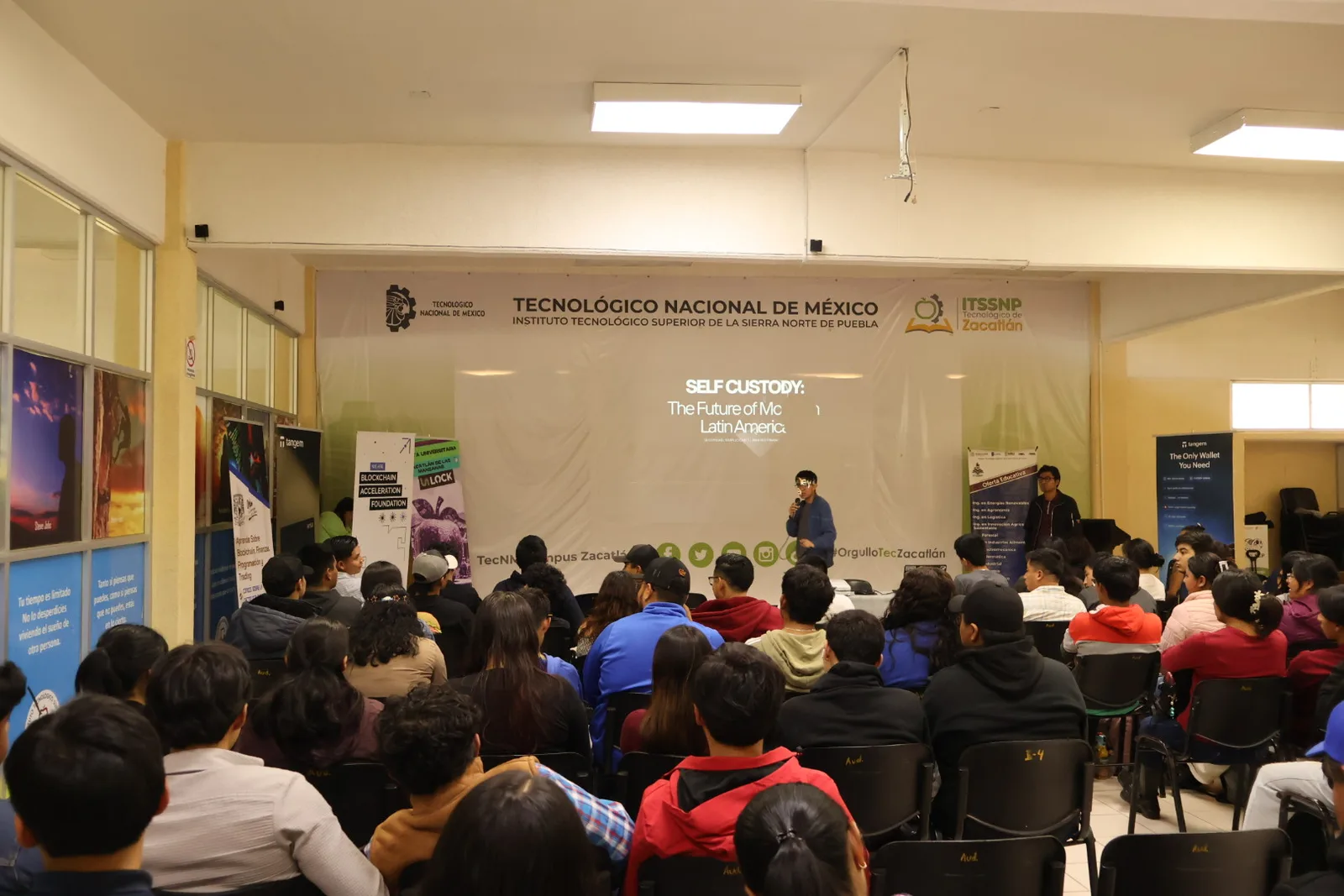 Ruta Universitaria 2026 — momento 79